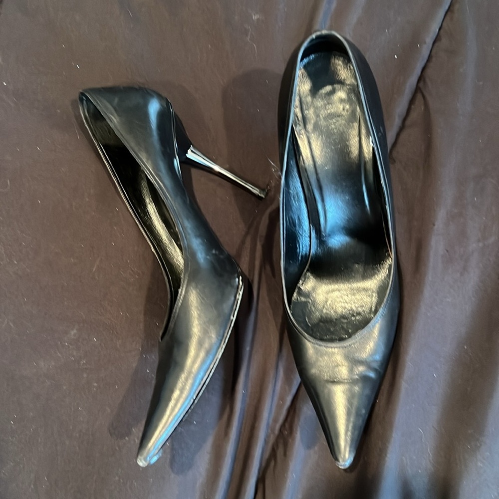 Gucci 👠 - Picture 3 of 8